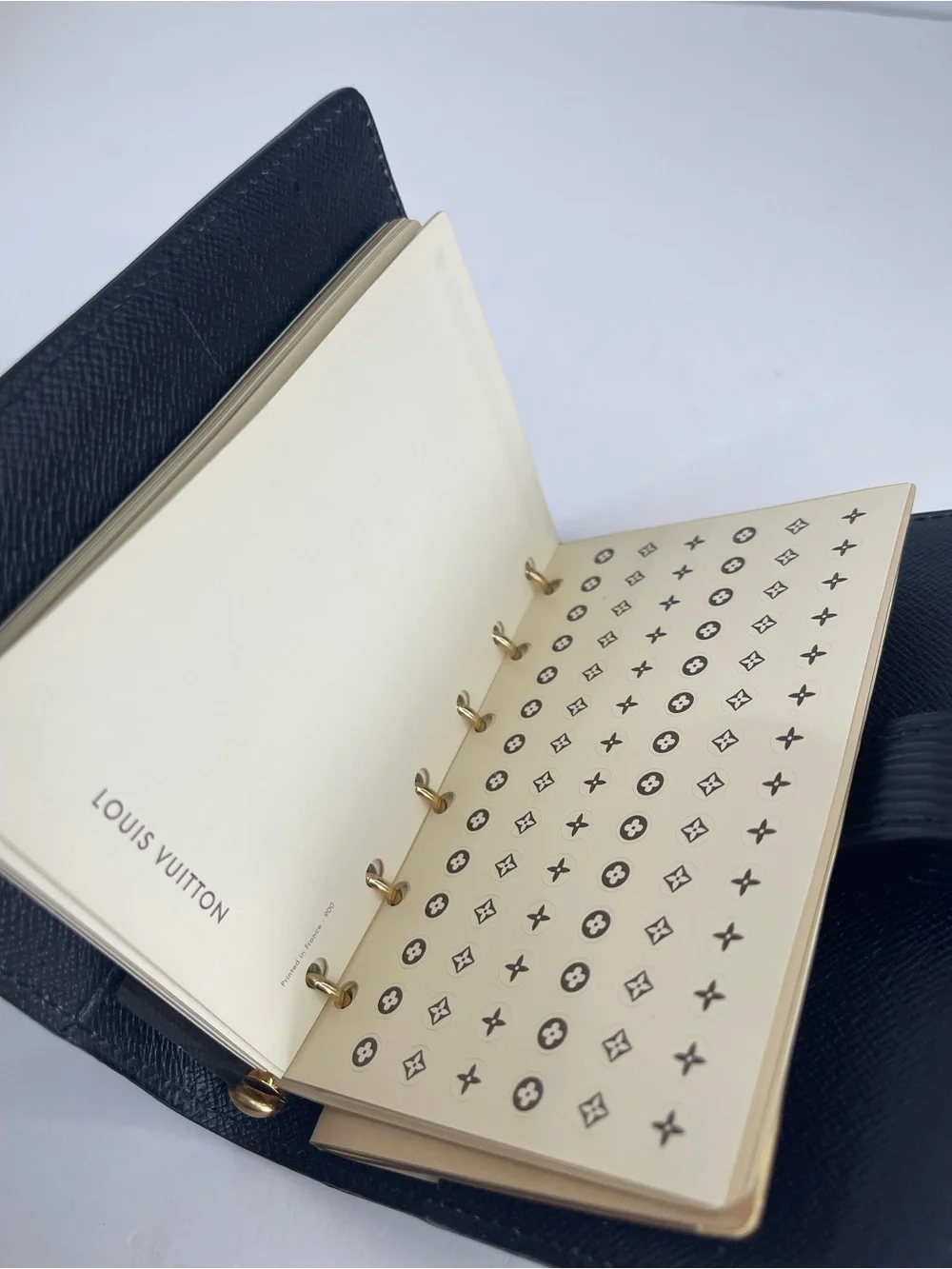 black Louis Vuitton Epi leather small ring agenda cover